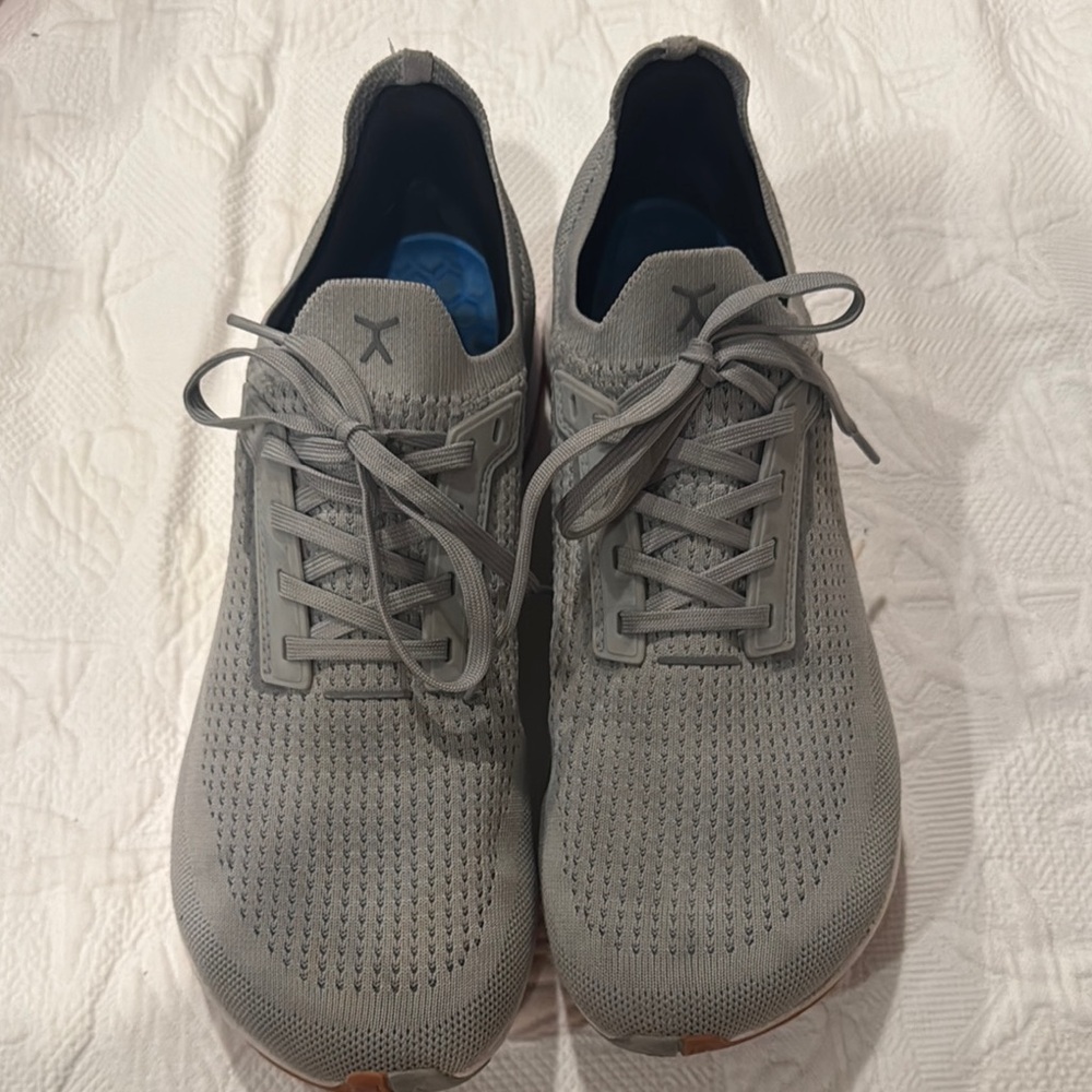 FLUX shoes Men’s 10.5